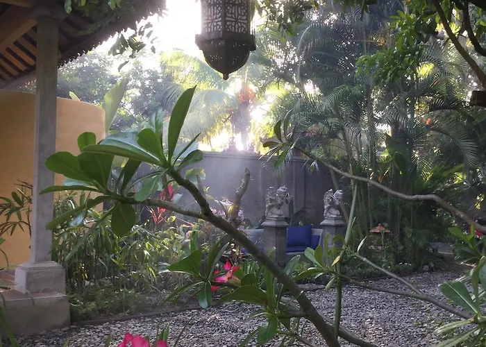 Taman Ayu Bed and breakfast 4*