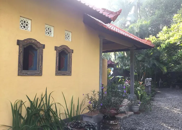 Taman Ayu 4*